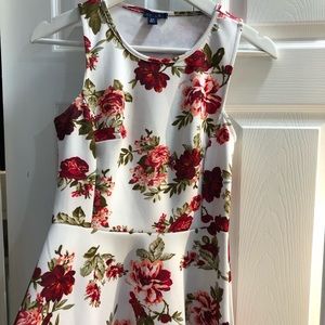 Above Knee; Sleeveless Dress